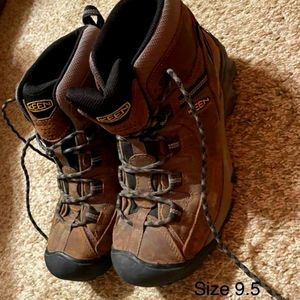 Mens 9.5 Keen work boots